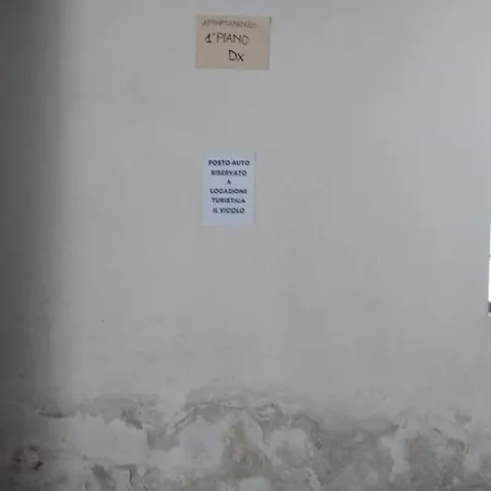 Il Vicolo_carinissimo In Centro Storico, Zona Giorno Mansardata Daire